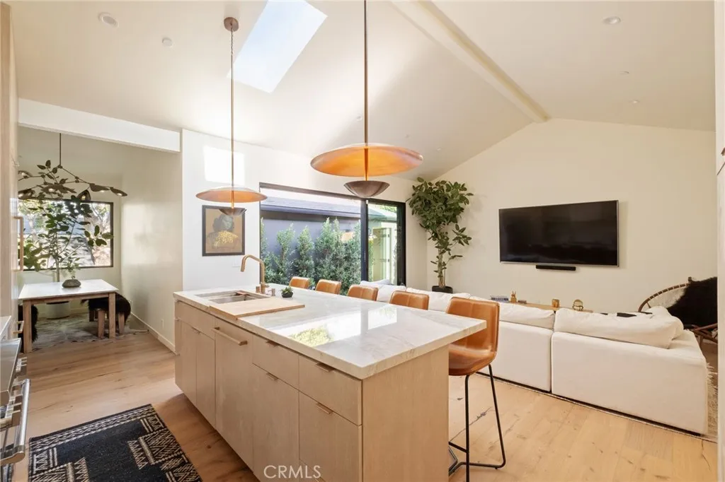 8336 Stewart, Westchester, California 90045 home-pic-7